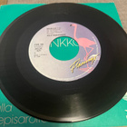 AILA SINKKONEN: Rajalla * Kastepisaroita silmissä * FIN 1988 - pikkukuva 2