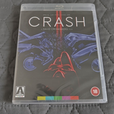 Crash Blu-Ray **muoveissa**