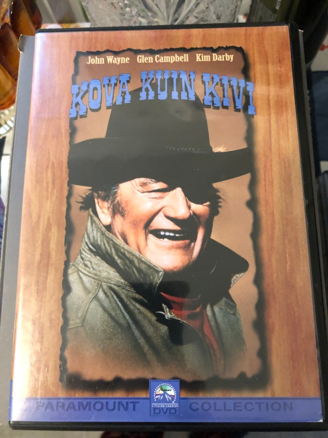Kova kuin kivi. John Wayne. 1969.