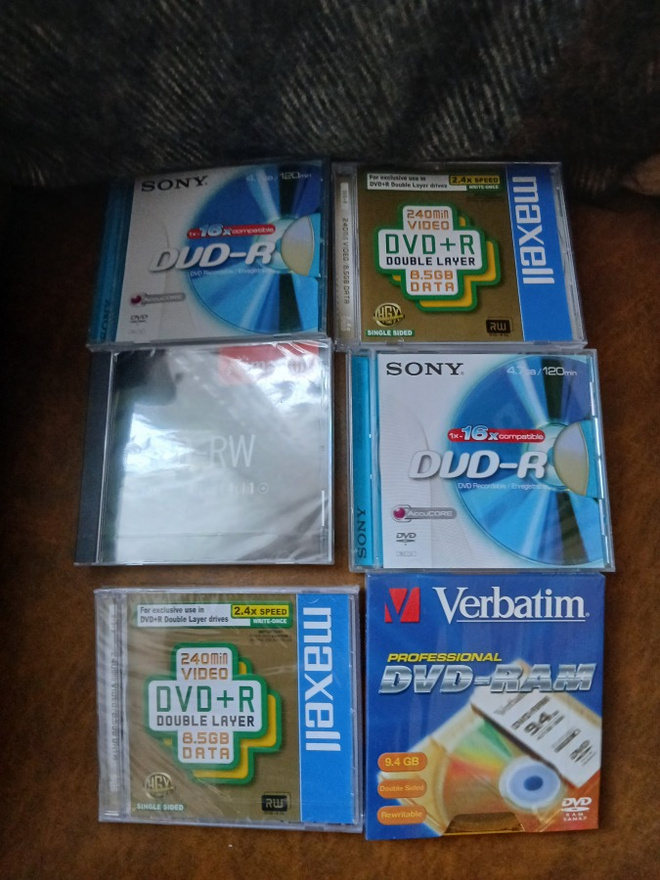 Erikois DVD 1 DVD -RAM 2 DVD Double Layer ja 3 normaali