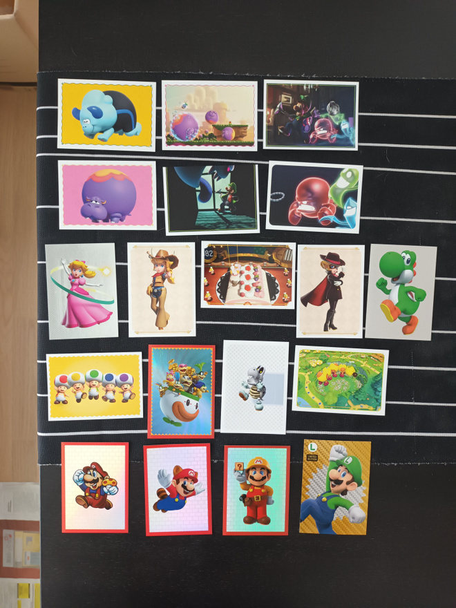Panini Super Mario -tarrat 18 kpl + Luigi-kortti