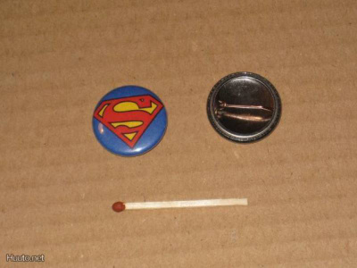 Superman S logo rintanappi 1" a3