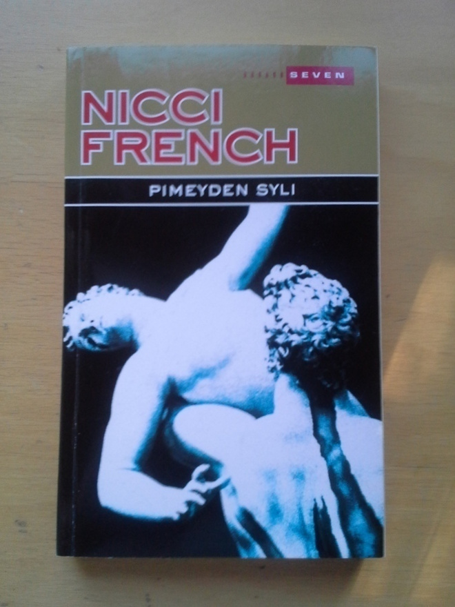 Nicci French : Pimeyden syli