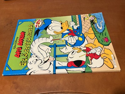 DISNEY AKU ANKAN KARUSELLI ELÄINTARHA HYVÄ