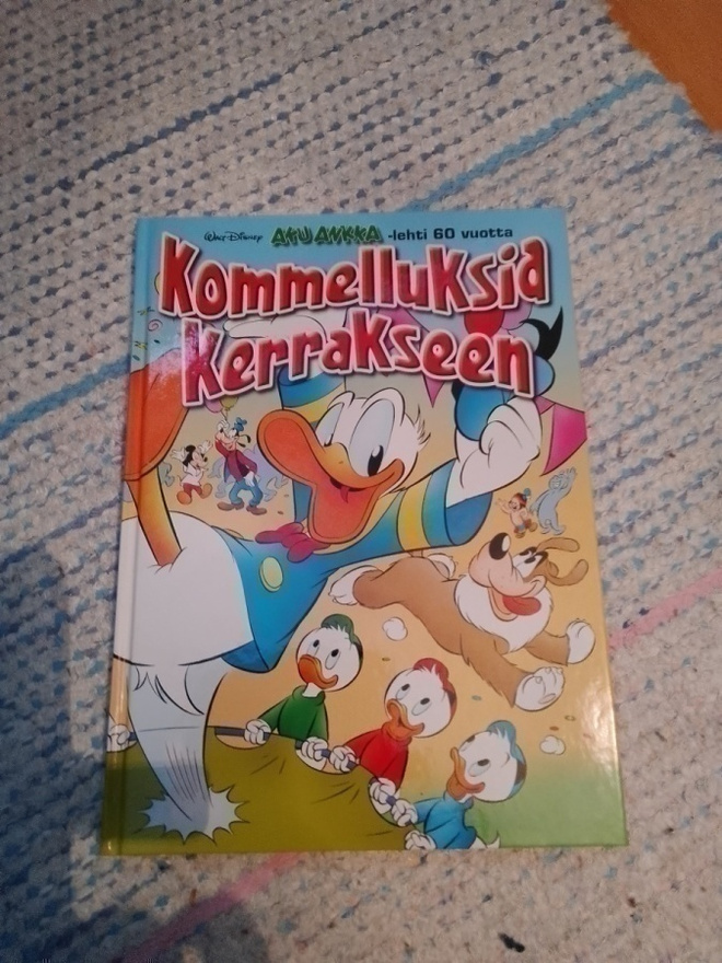 Aku ankka - kommelluksia kerrakseen