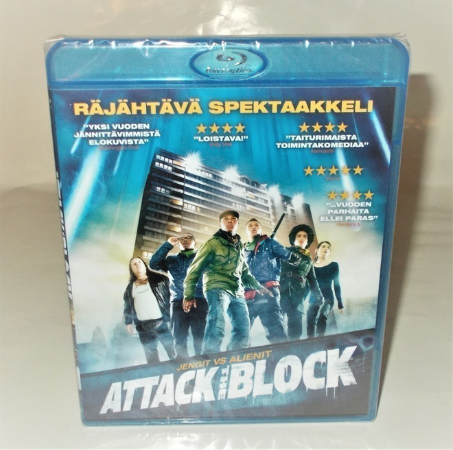 JENGIT VS ALIENIT  (BD) UUSI