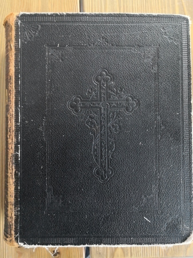 Biblia eli pyhä raamattu