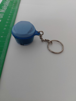 Tupperware avaimenperä sininen yrttileikkuri