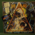 DEF LEPPARD - HYSTERIA EX-/EX EU -87 LP + 4 X NIMMARIT - pikkukuva 1