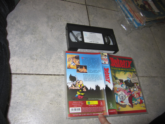 ASTERIX PIENI SUURI MIES GALLIASTA - VHS