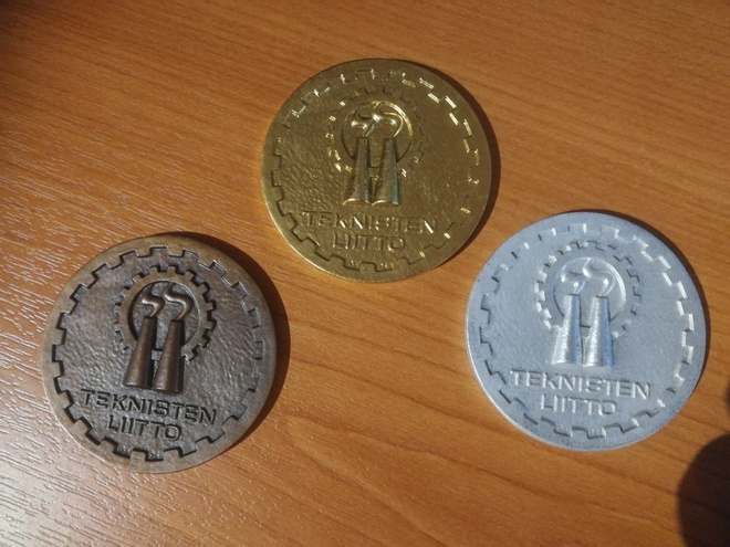Teknisten liitto - mitalit 3 kpl ( kulta, hopea ja pronssi )