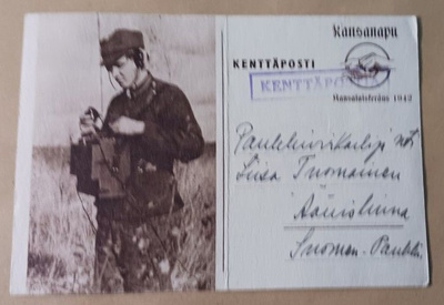 Radisti ottamassa yhteyksiä, Kenttäpostia 1942