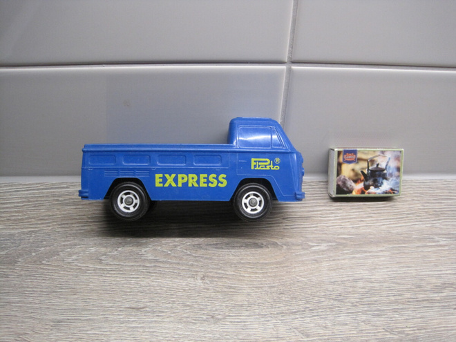 VW AVOLAVA, PLASTO EXPRESS NR 1893-01