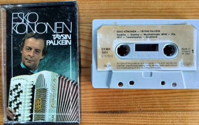 ESKO KÖNÖNEN-TÄYSIN PALKEIN-Kasetti, EKMK 3001,v.1983