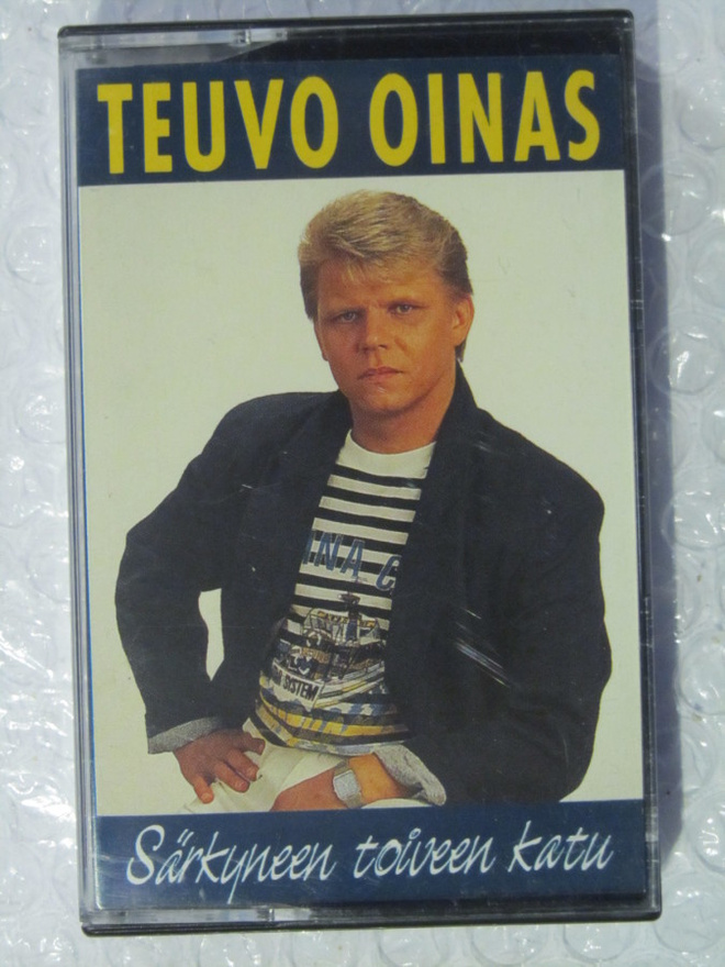 Teuvo Oinas • Särkyneen Toiveen Katu C-Kasetti
