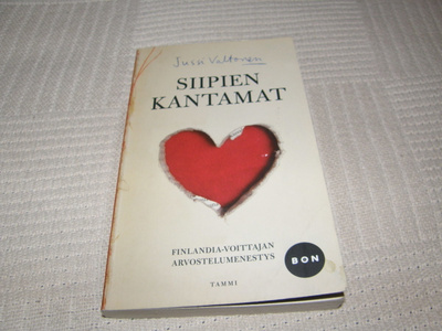 Jussi Valtonen Siipien kantamat  -pok