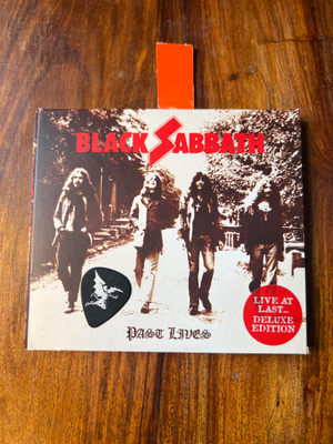 Black Sabbath - Past Lives 2 x cd + plektra