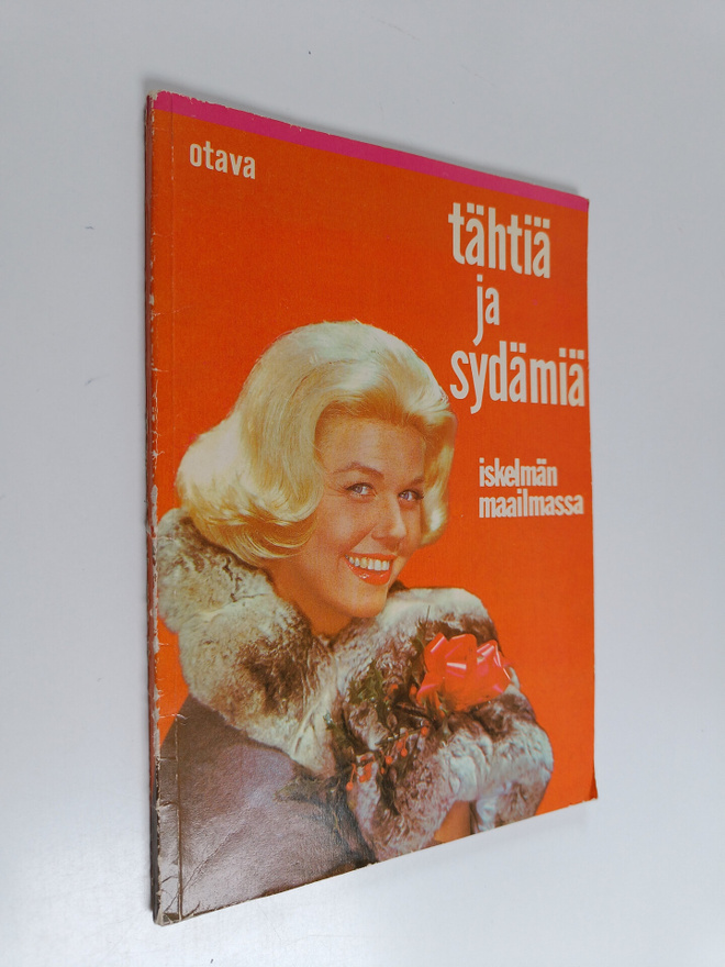 Kirsti Jaantila : Tähtiä ja sydämiä iskelmän maailmassa