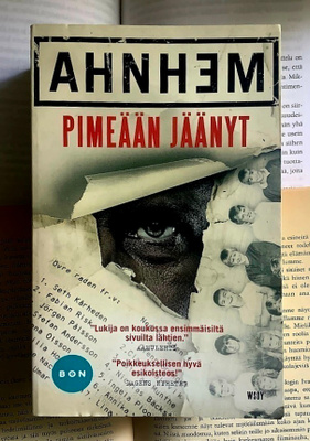 Stefan Ahnhem - Pimeään jäänyt (pokkari)