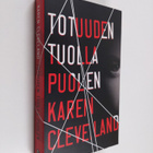 Karen Cleveland : Totuuden tuolla puolen - pikkukuva 1