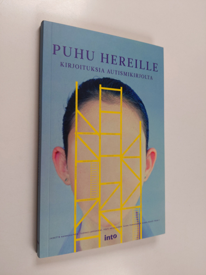 Puhu hereille : kirjoituksia autismikirjolta