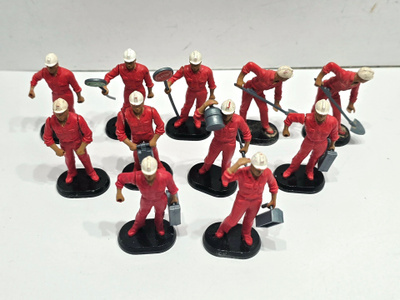 11kpl Britains Ltd Autoway Road Workers (1984)