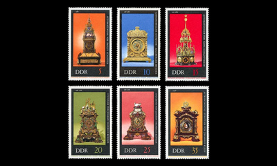 DDR 2055-60 ** Pöytäkelloja (1975)