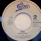 SADE  ::  IS IT A CRIME  ::  VINYYLI  7"     1985 - pikkukuva 4