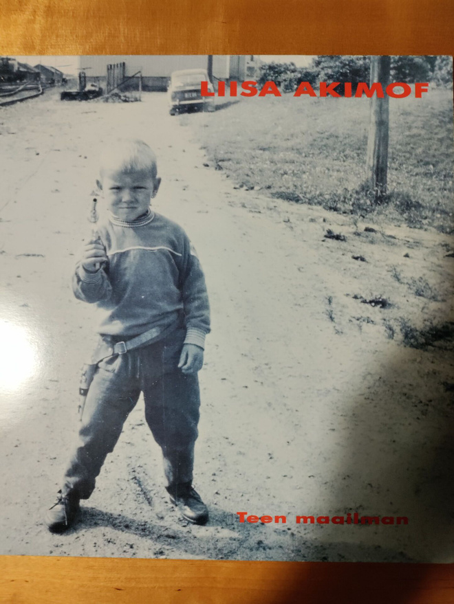 Liisa Akimof: Teen Maailman (LP)