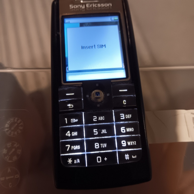 SonyEricsson  T630 +laturi