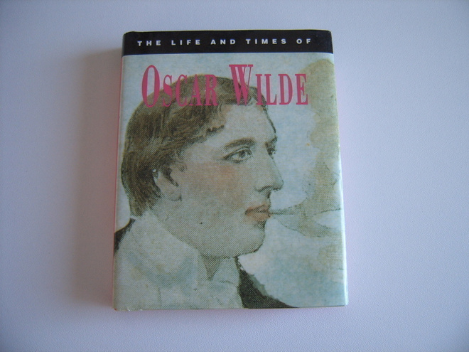 Moffet: OSCAR WILDE (minikokoinen kirja)