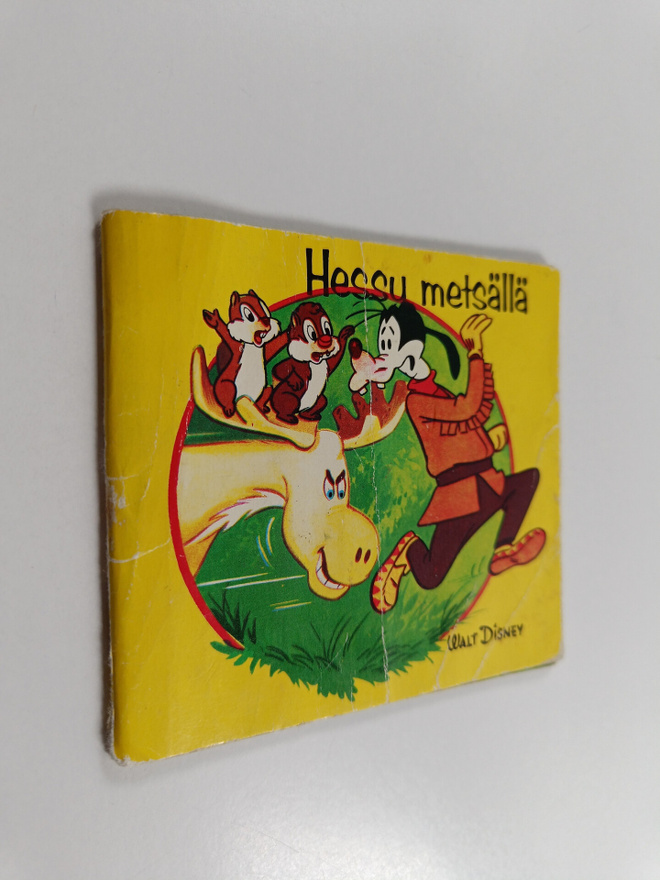 Walt Disney : Hessu metsällä