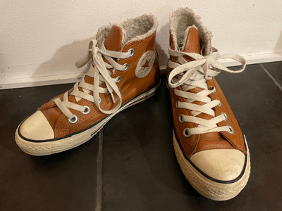 Converse All Stars, koko 37, nahkaiset