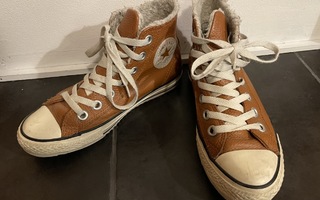 Converse All Stars, koko 37, nahkaiset
