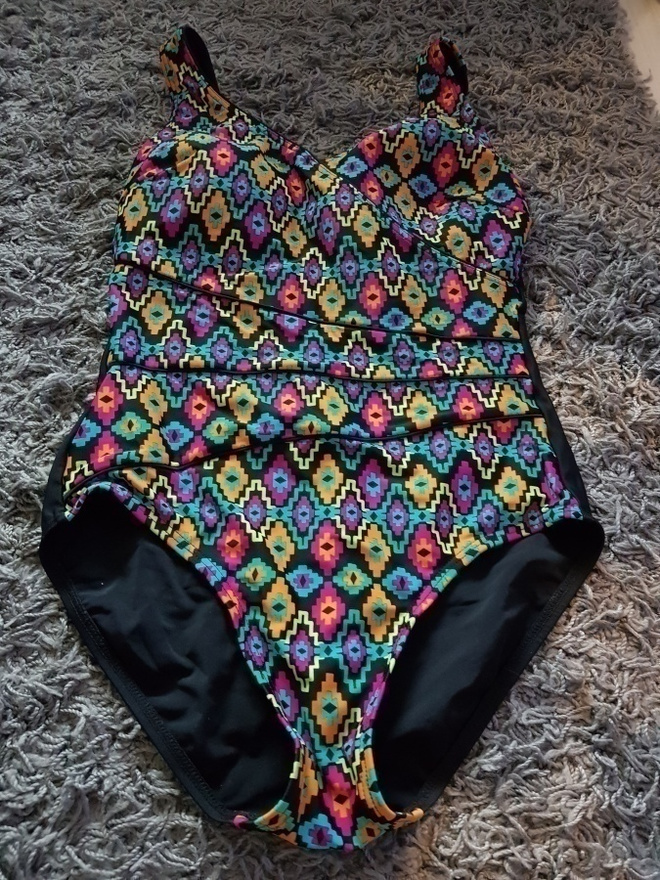 Wiki Swimsuit / Uimapuku / Uima-asu - koko 38 B/C