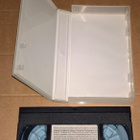 MAA AIKOJEN ALUSSA IV MATKA SUMUJEN MAAHAN  VHS - pikkukuva 3