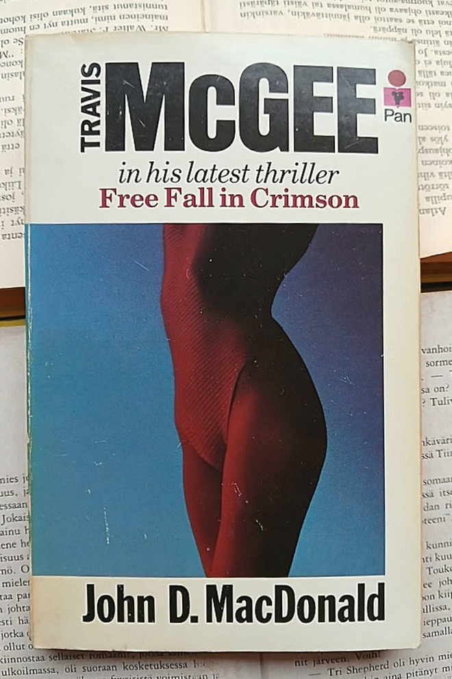 John D. MacDonald - Free Fall in Crimson (paperback)