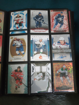 Sekalaisia Nhl kortteja 1e kpl "Hughes, Rantanen,Aho ym.."