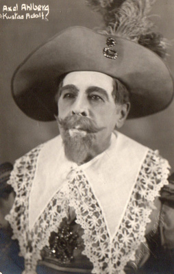 Axel Ahlberg, teatterinäyttelijä