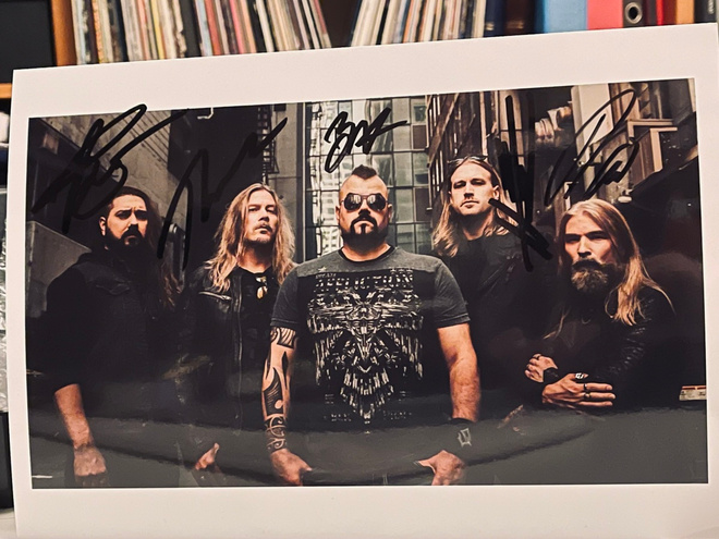 Sabaton -yhtyeen nimikirjoitukset