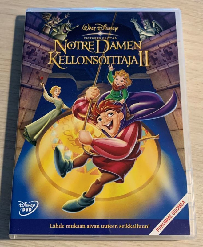 Walt Disney: Notre Damen kellonsoittaja II (2001)