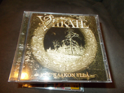 CD VIIKATE ** KUU KAAKON YLLÄ **