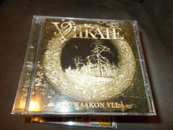 CD VIIKATE ** KUU KAAKON YLLÄ **