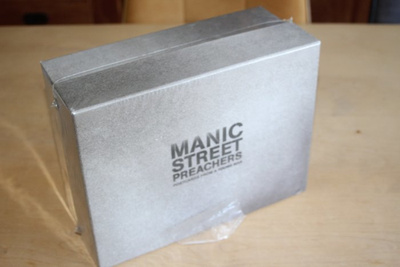 Manic Street Preachers - Postcards From A Young Man