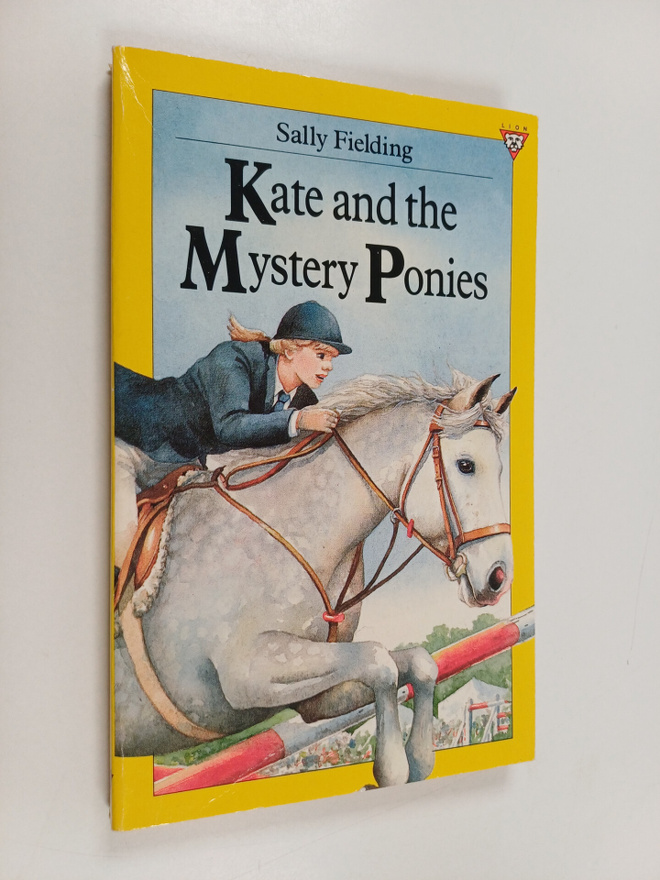 Sally Fielding : Kate and the Mystery Ponies