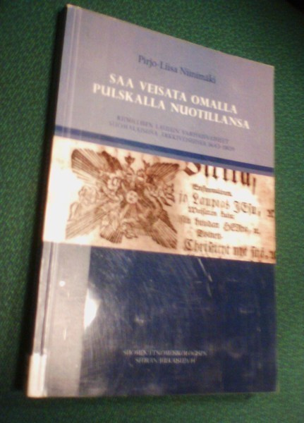 Niinimäki: Saa veisata omalla pulskalla nuotillansa (Sis.pk)