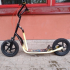 Potkulauta / scootti puhallettavilla renkailla - pikkukuva 2
