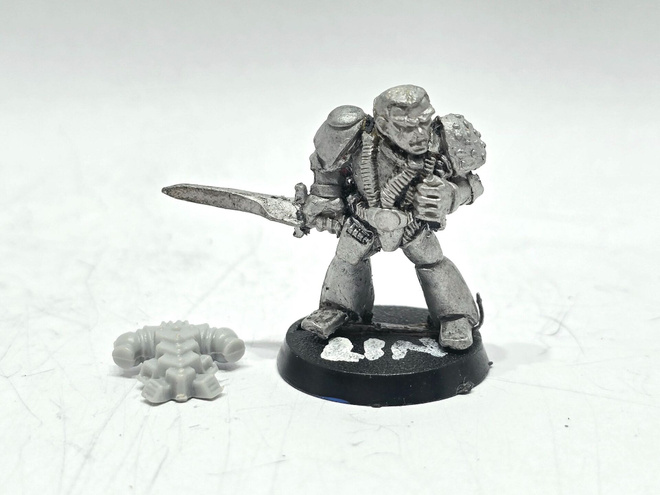 WH40K - Space Marine Captain Lowbroe (1987) [S221]