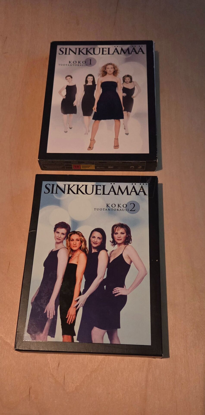 Sinkkuelämää kaudet 1 & 2 (Sex and the city)