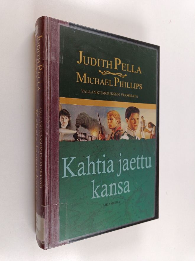 Judith Pella : Kahtia jaettu kansa